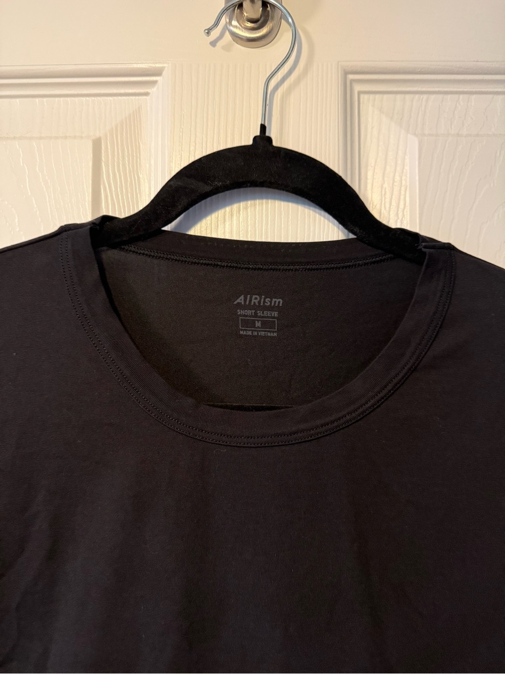 UNIQLO: AIRism Crew Neck T-Shirt - Picture 3 of 8